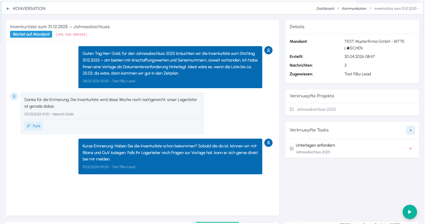 Chat-Detailansicht mit KI-gestützten Antwortvorschlägen